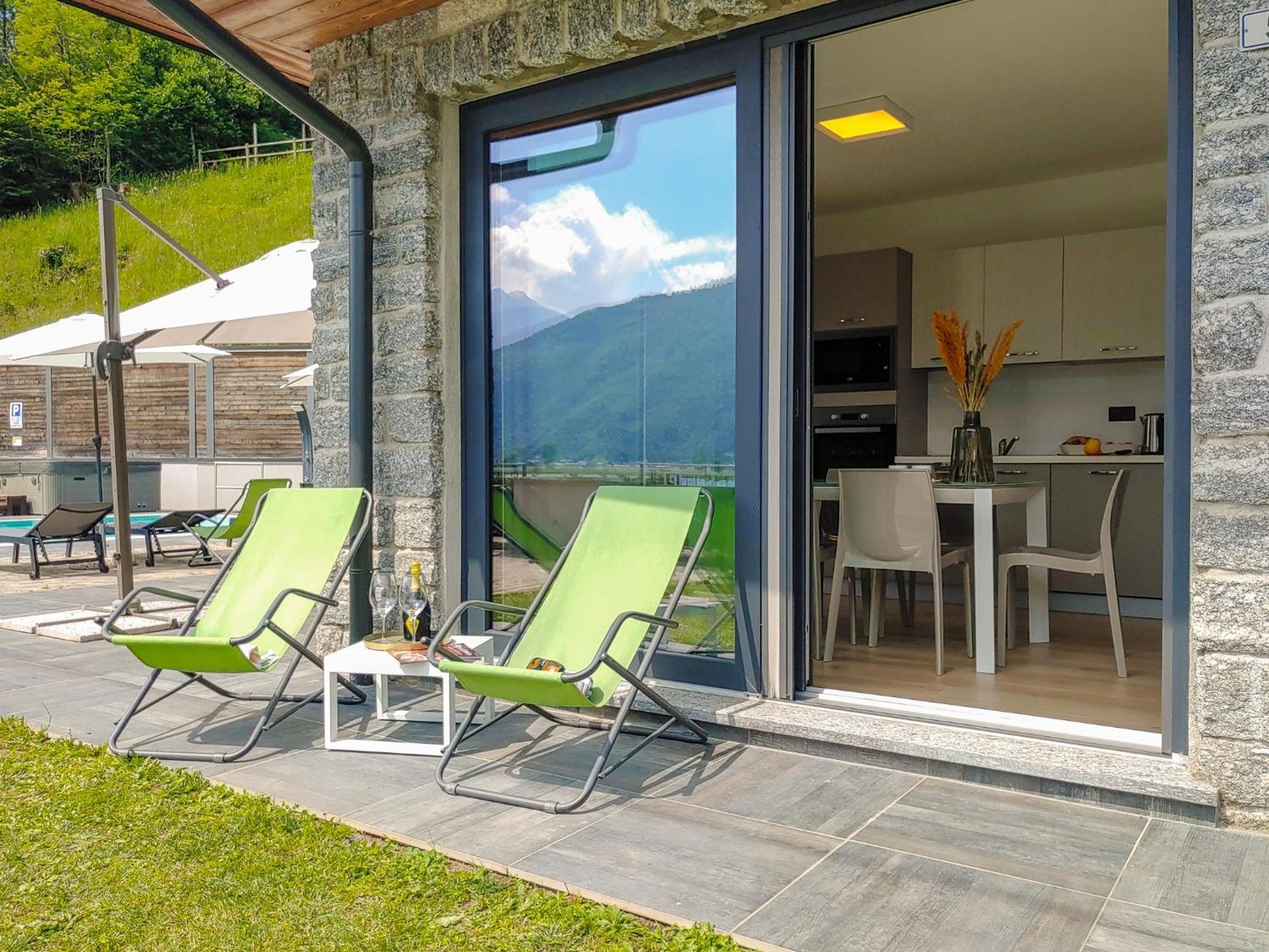 Dascio Emotion Ferienwohnung Mit Terrasse Am See エクステリア 写真