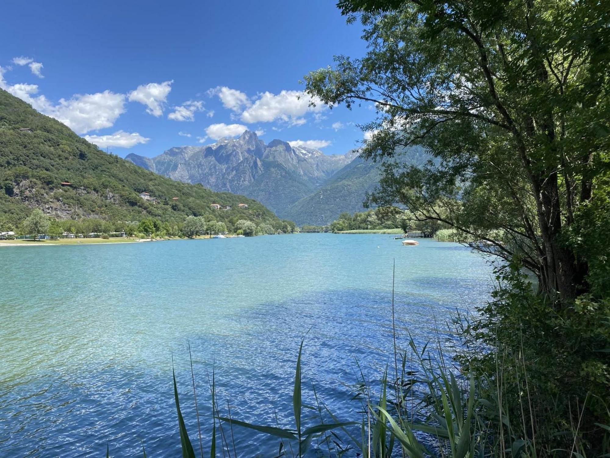 Dascio Emotion Ferienwohnung Mit Terrasse Am See エクステリア 写真