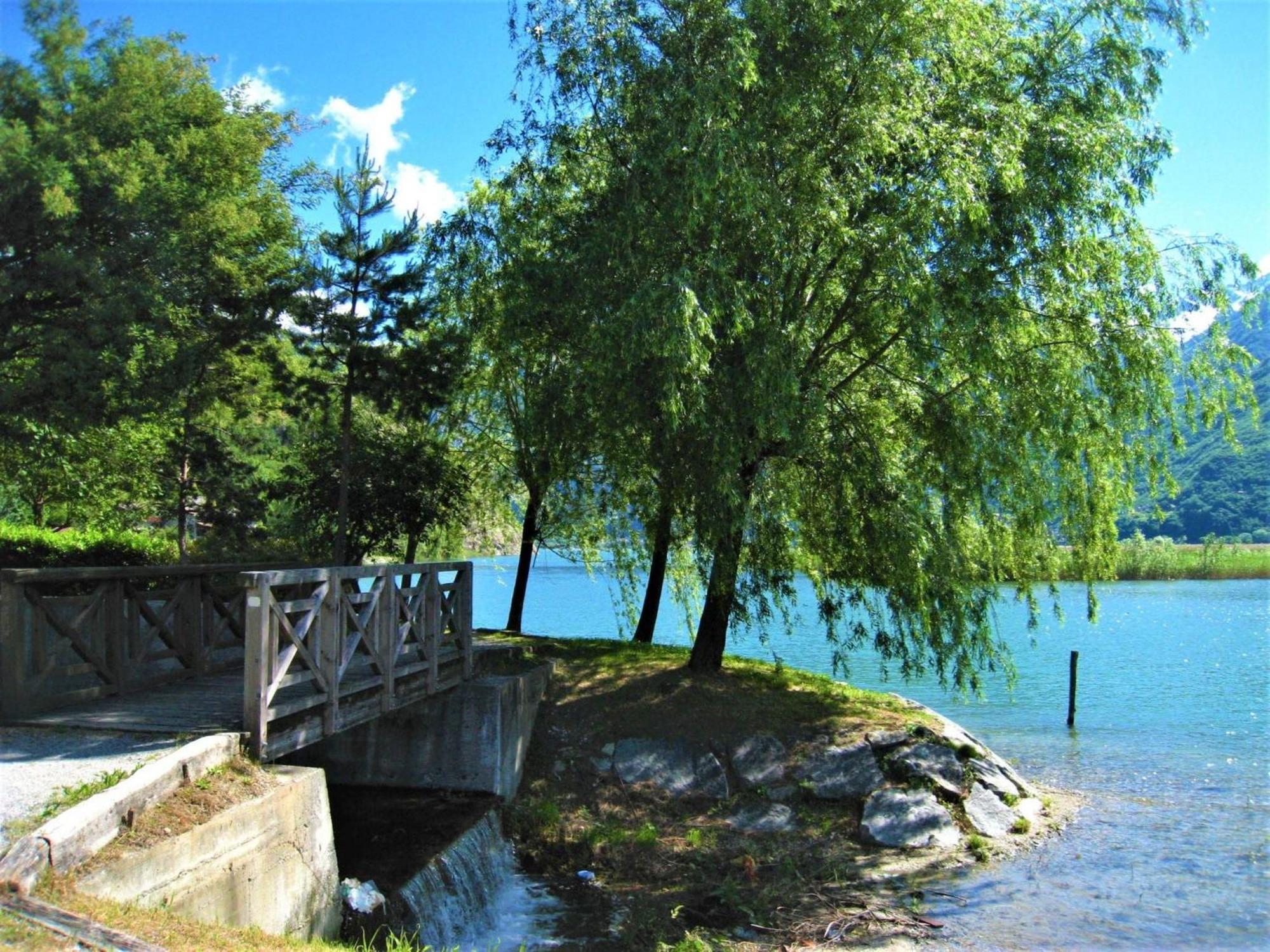 Dascio Emotion Ferienwohnung Mit Terrasse Am See エクステリア 写真