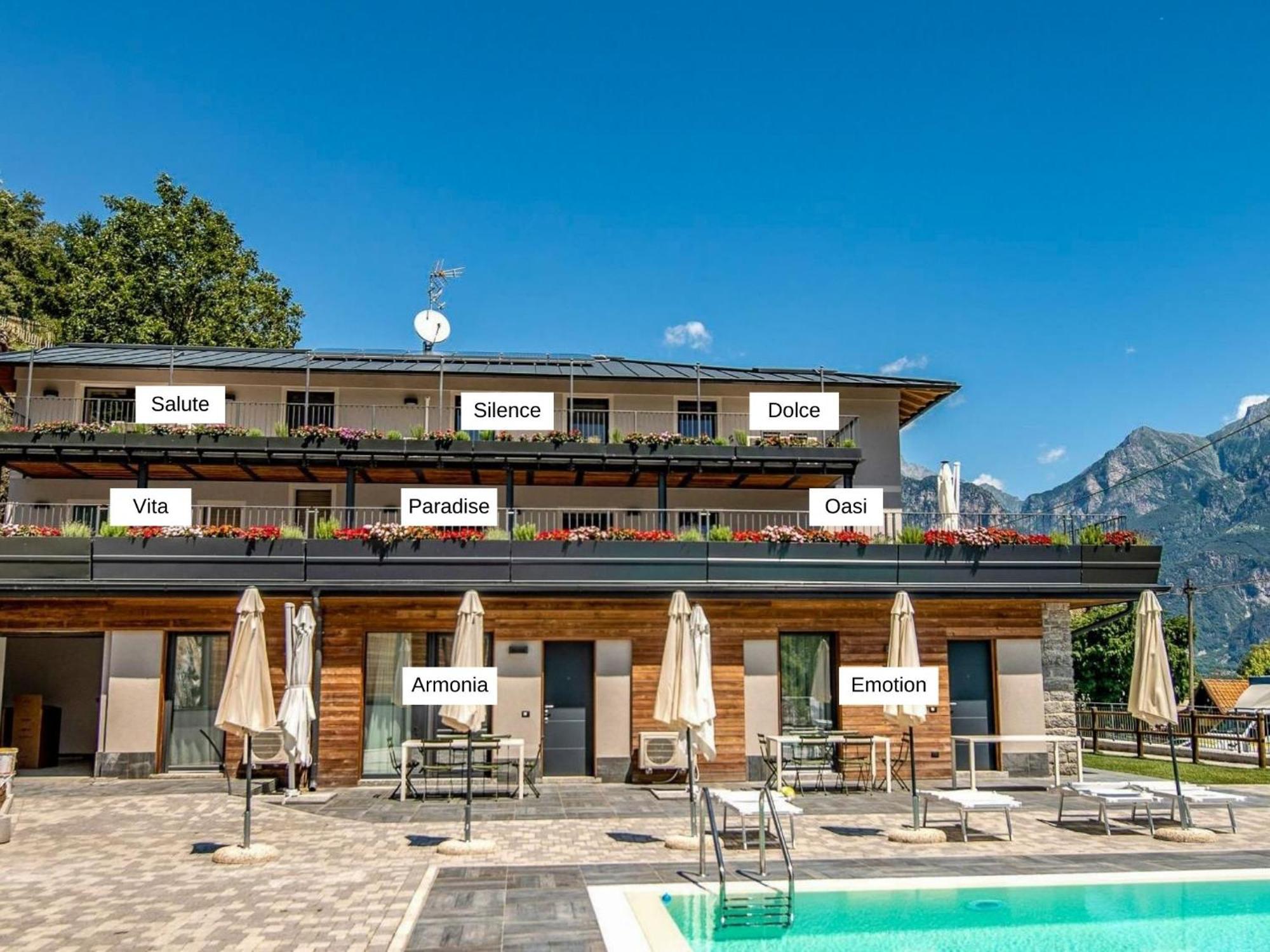 Dascio Emotion Ferienwohnung Mit Terrasse Am See エクステリア 写真